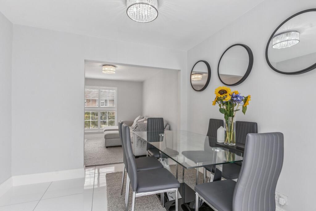 Additional image 10 of Knightsfield, Welwyn Garden City, Hertfordshire, AL8 7JE