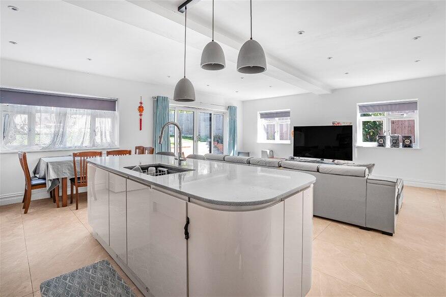 Additional image 4 of Grove Road, Harpenden, AL5