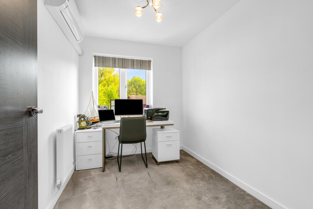 Additional image 16 of Queens Avenue, Welwyn Garden City, Hertfordshire, AL7