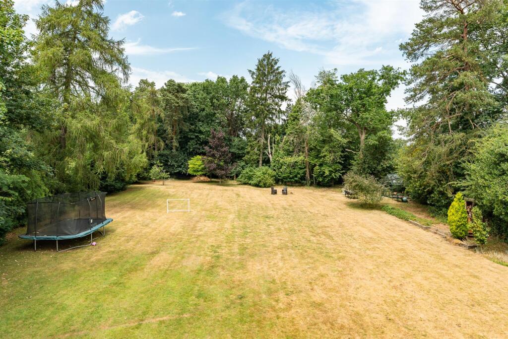 Additional image 22 of Harmer Green Lane, Welwyn