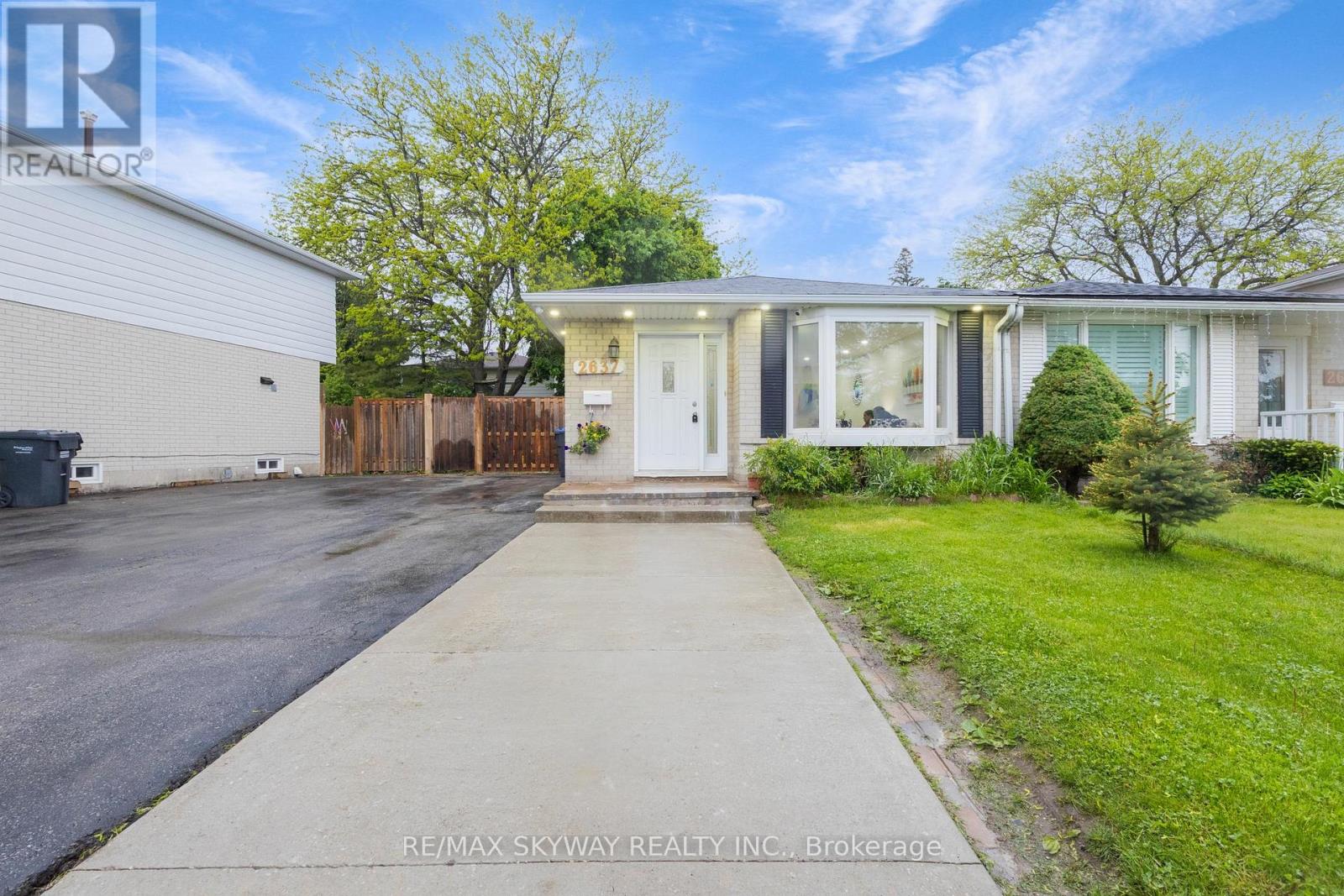 Property image for 2637 WIDEMARR ROAD|Mississauga (Clarkson), Ontario L5J1M4