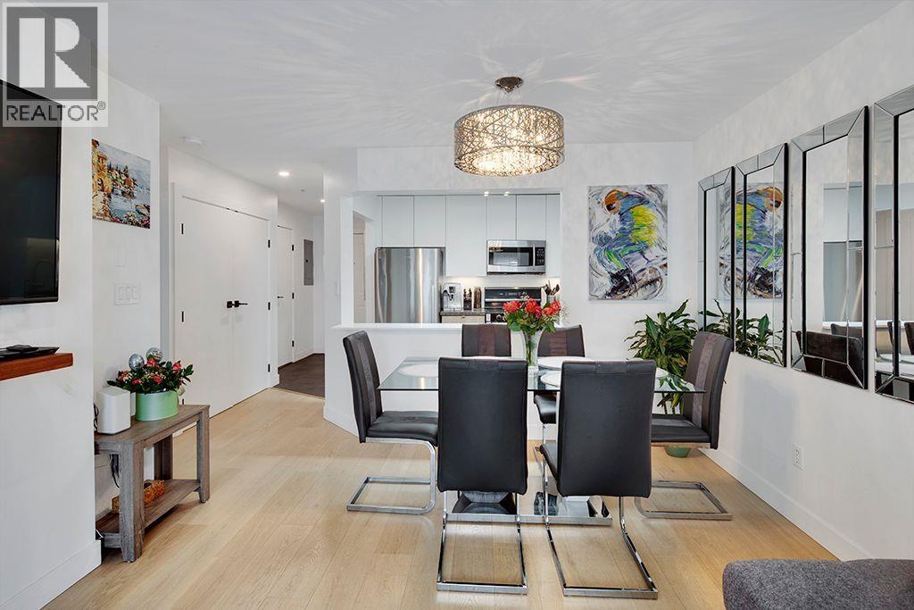 Property image for 411 108 W ESPLANADE AVENUE|North Vancouver, British Columbia V7M3M8