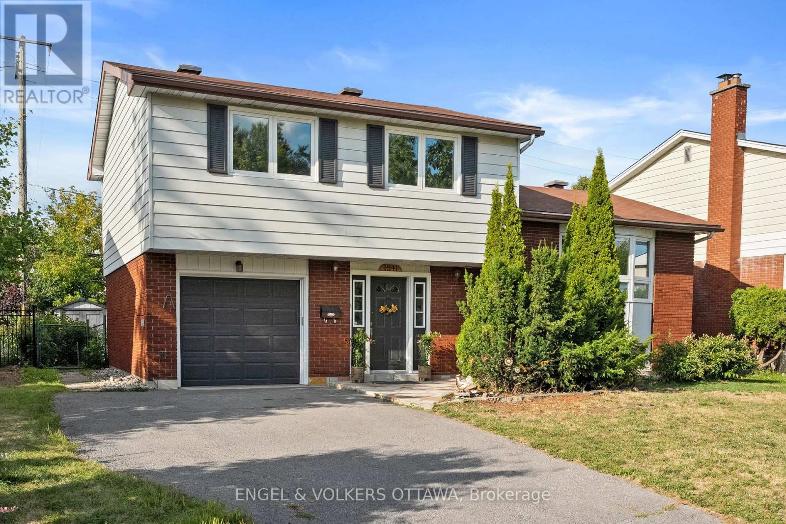 Property image for 1841 LORRAINE AVENUE|Ottawa, Ontario K1H6Z7