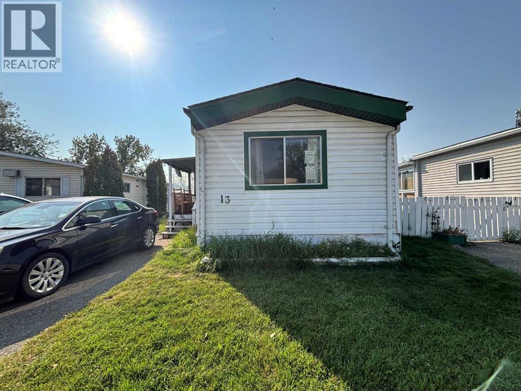 13, 6724 17 Avenue SE|Calgary, Alberta T2A0W5