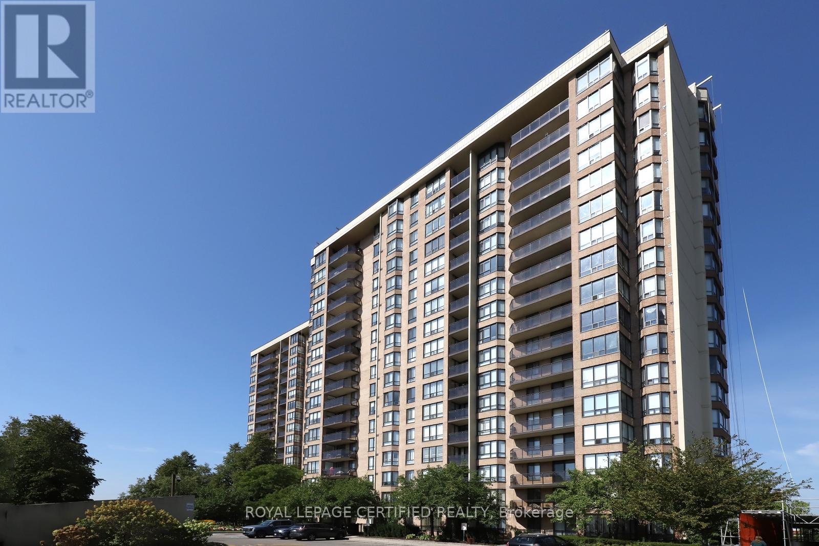 Property image for PH2 - 20 CHERRYTREE DRIVE|Brampton (Fletcher's Creek South), Ontario L6Y3V1