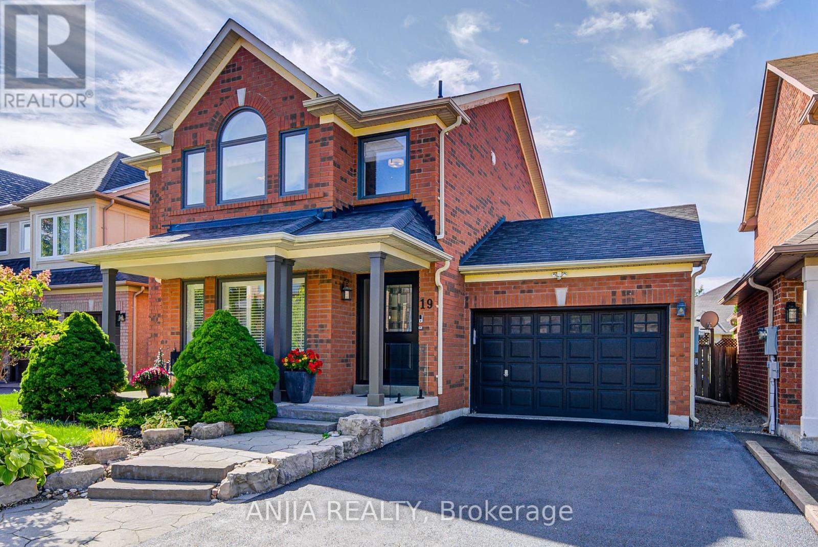 Property image for 19 REDPOLL AVENUE|Markham (Legacy), Ontario L3S4A8