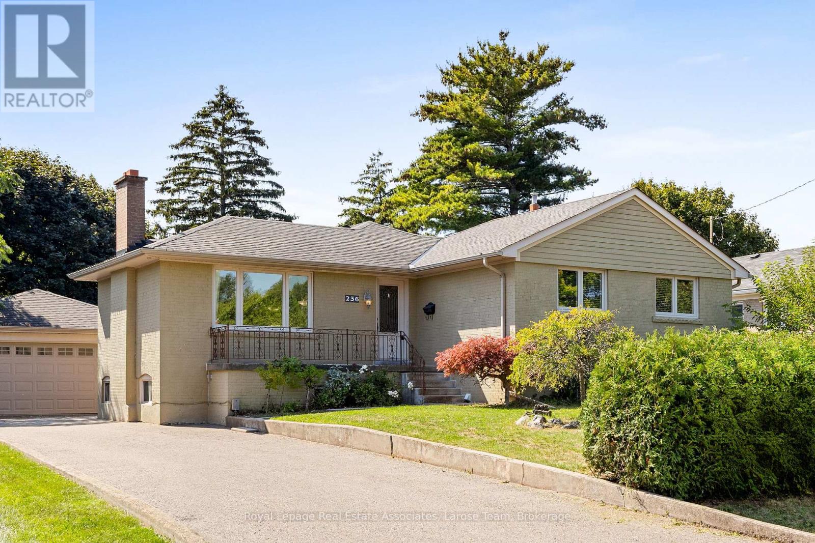 Property image for 236 WOODALE AVENUE|Oakville (WO West), Ontario L6K2N2