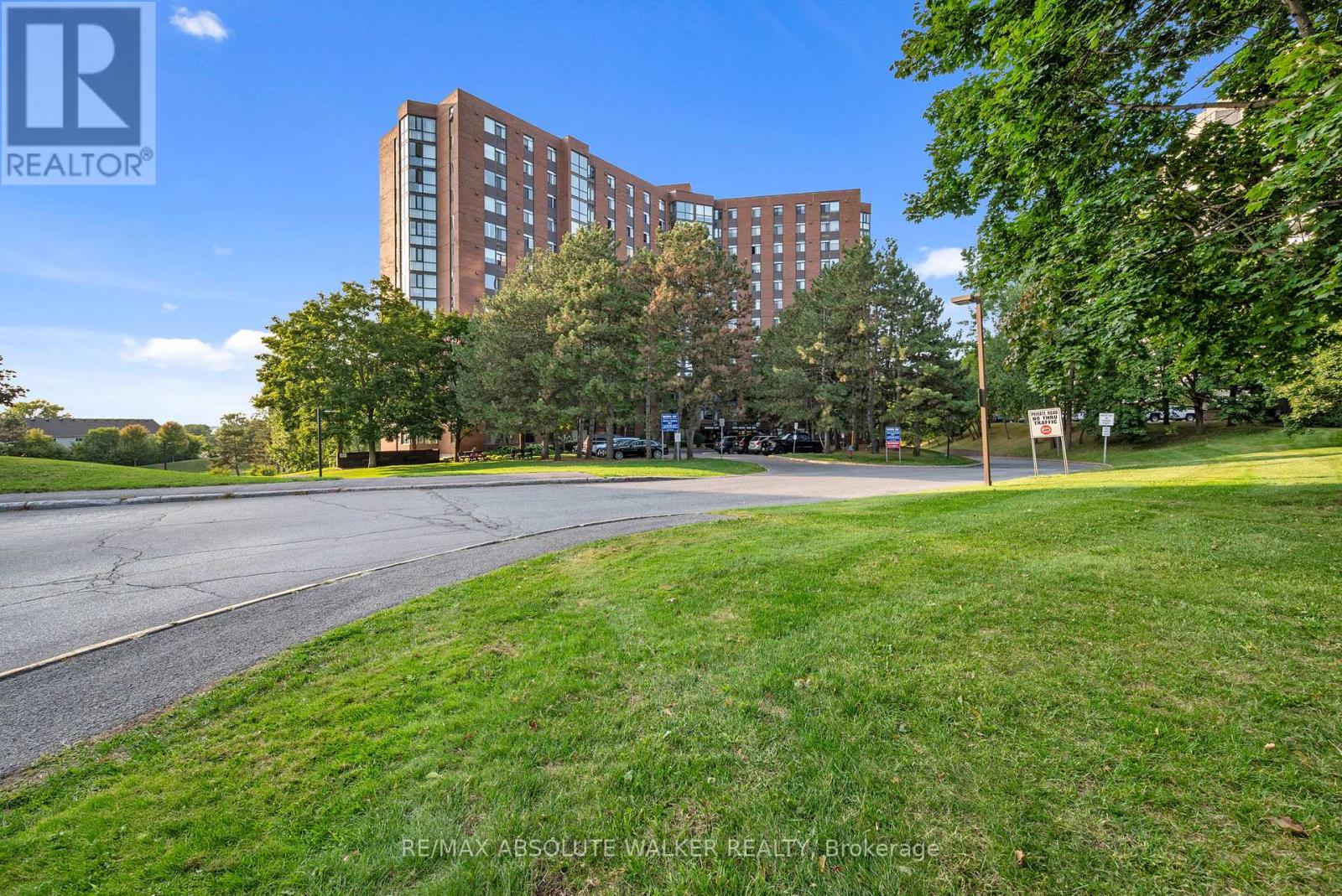 414 - 2871 RICHMOND ROAD|Ottawa, Ontario K2B8M5