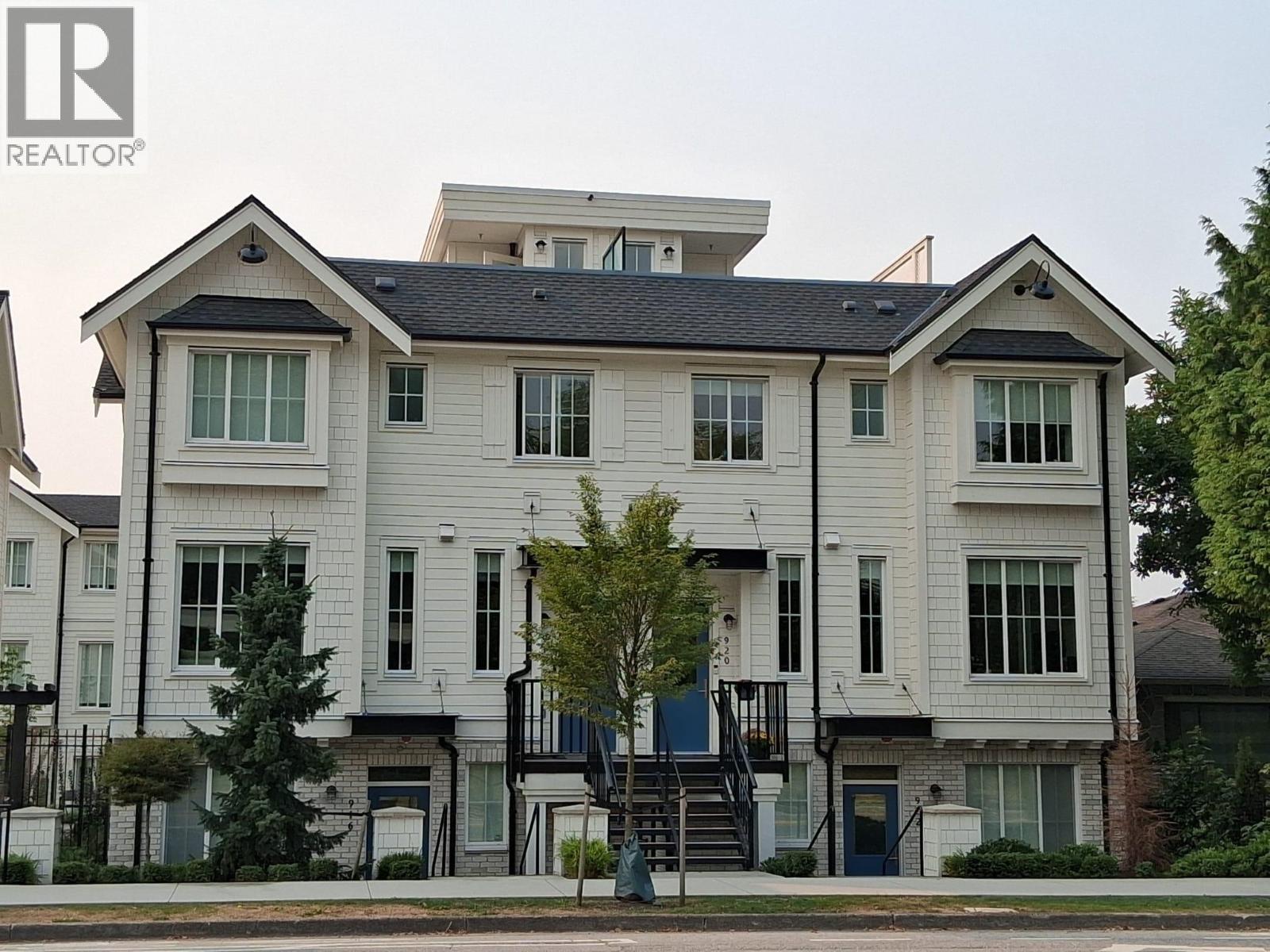 922 W 49TH AVENUE|Vancouver, British Columbia V6P0K6