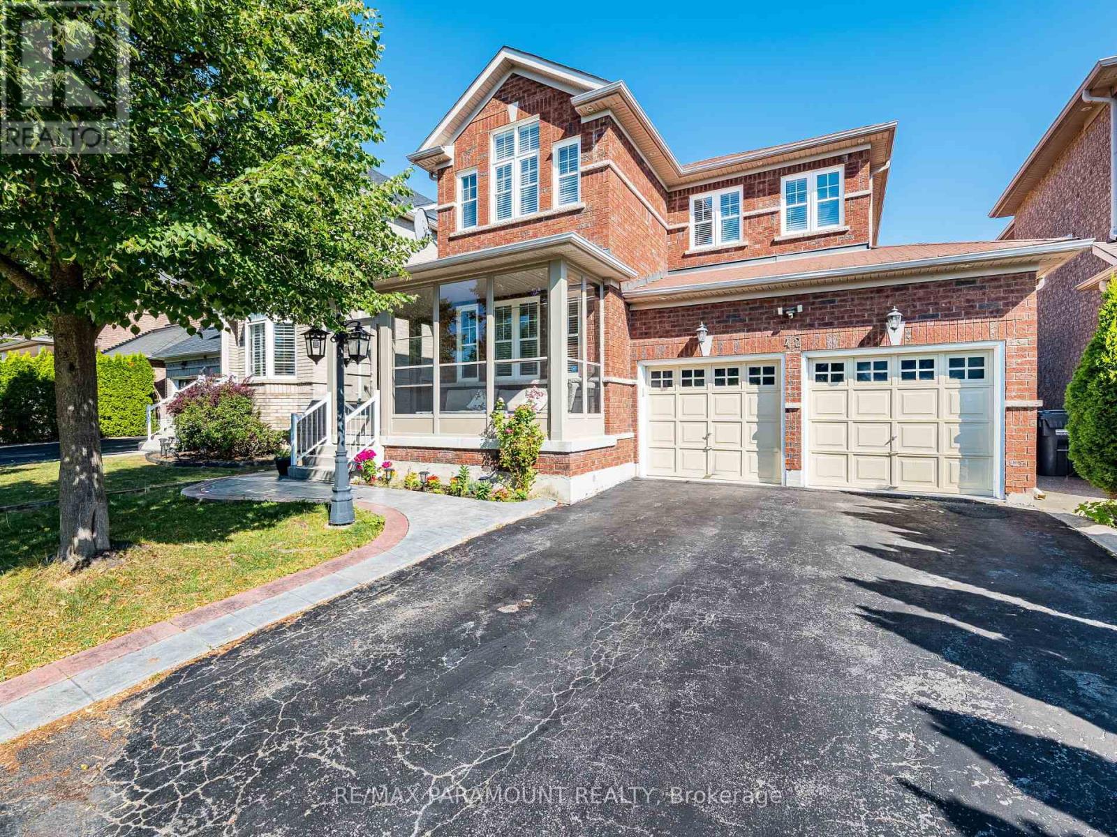 42 OUTLOOK AVENUE|Brampton (Bram West), Ontario L6Y5P1