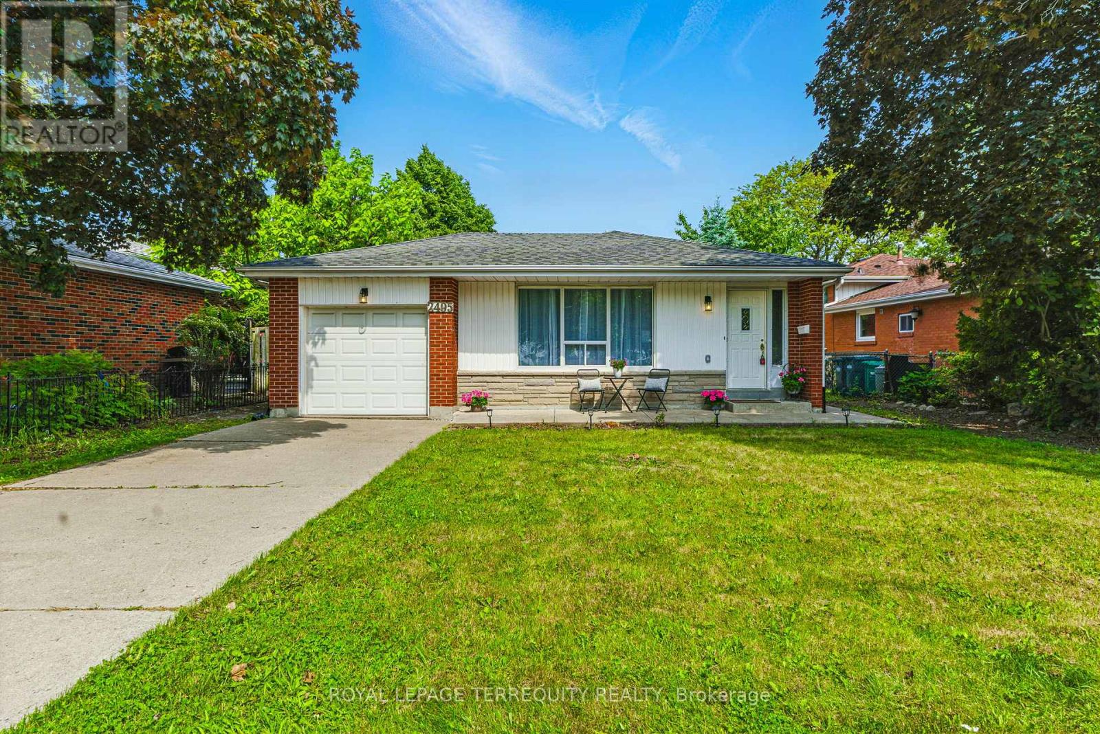 Property image for 2495 BROMSGROVE ROAD|Mississauga (Clarkson), Ontario L5J1L7