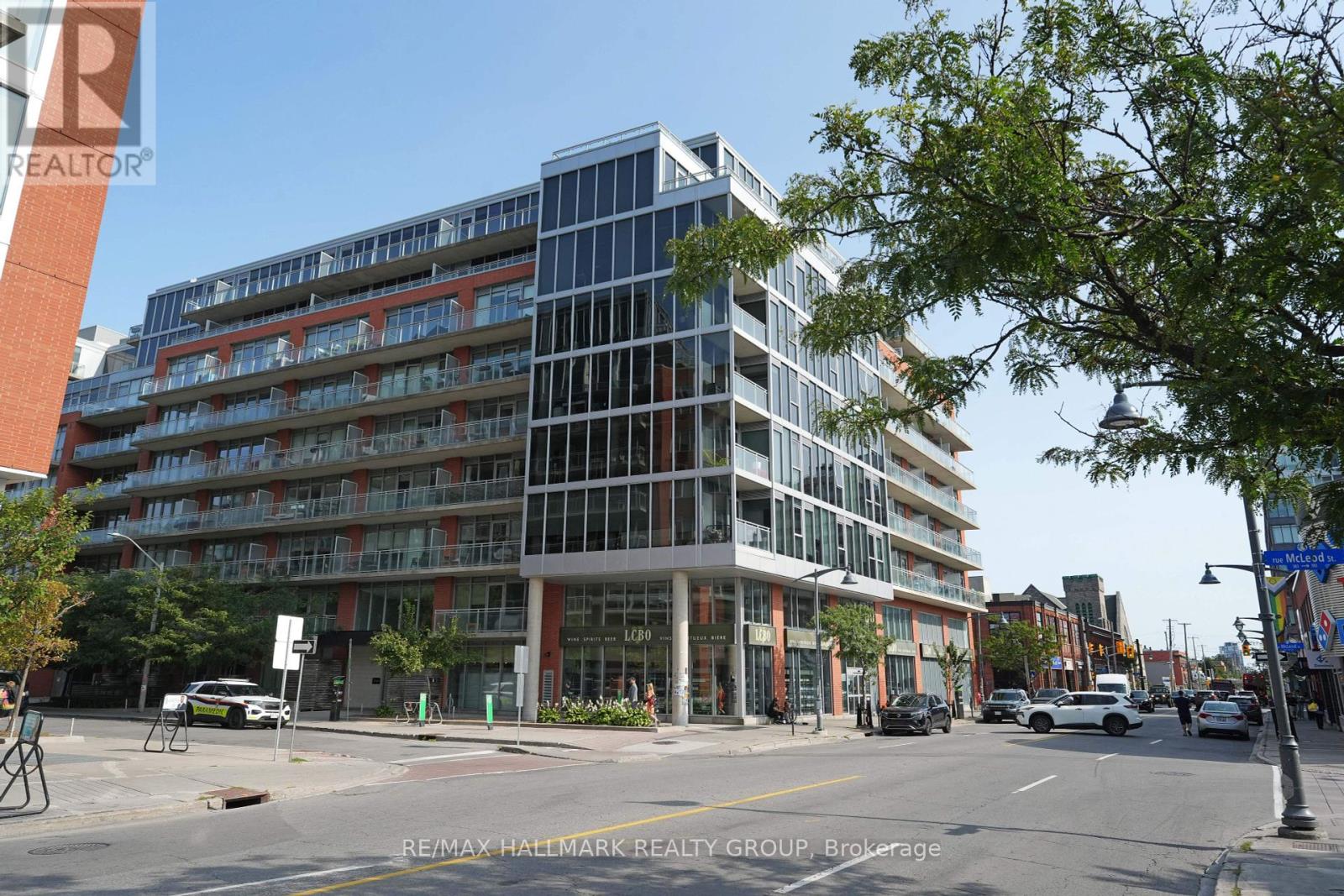 Property image for PENTHOUSE 804 - 360 MCLEOD STREET|Ottawa, Ontario K2P1A9
