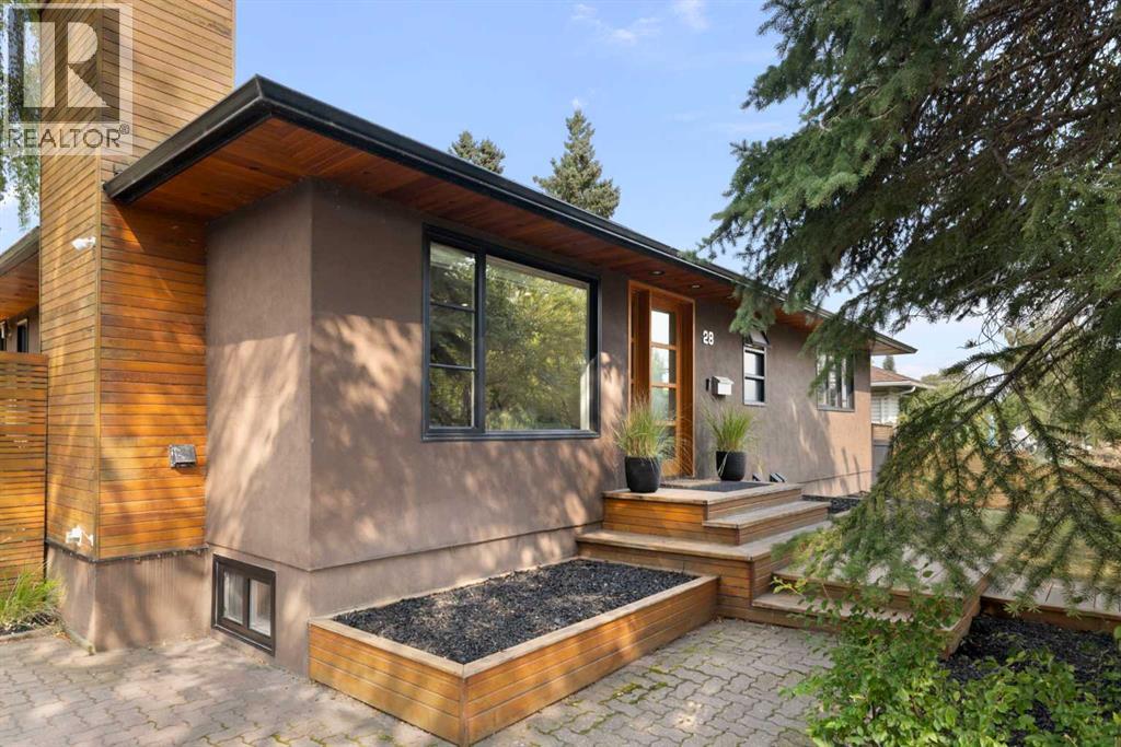 28 Glamorgan Drive SW|Calgary, Alberta T2E4S2