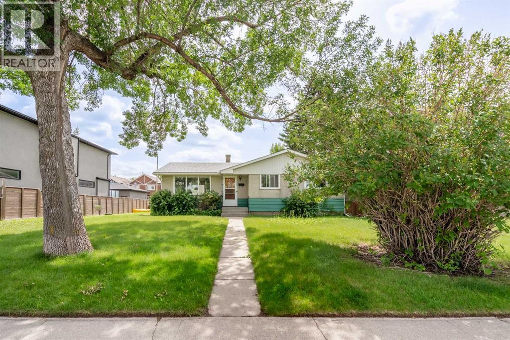 1015 32 Avenue NW|Calgary, Alberta T2K0B2