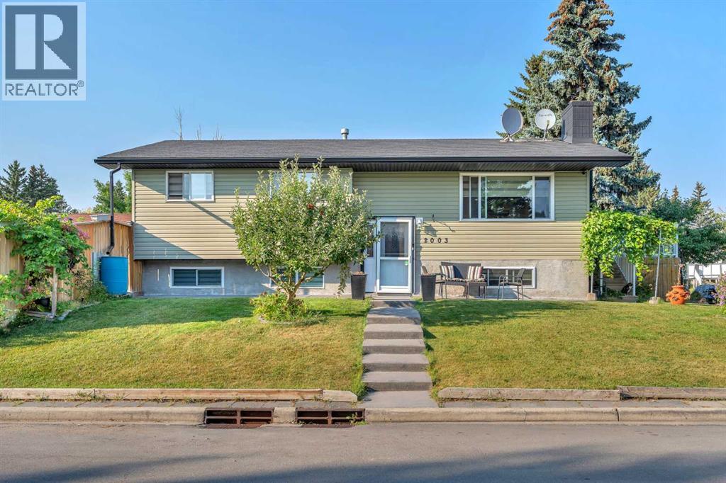 Property image for 2003 Pinepoint Road NE|Calgary, Alberta T1Y1W9