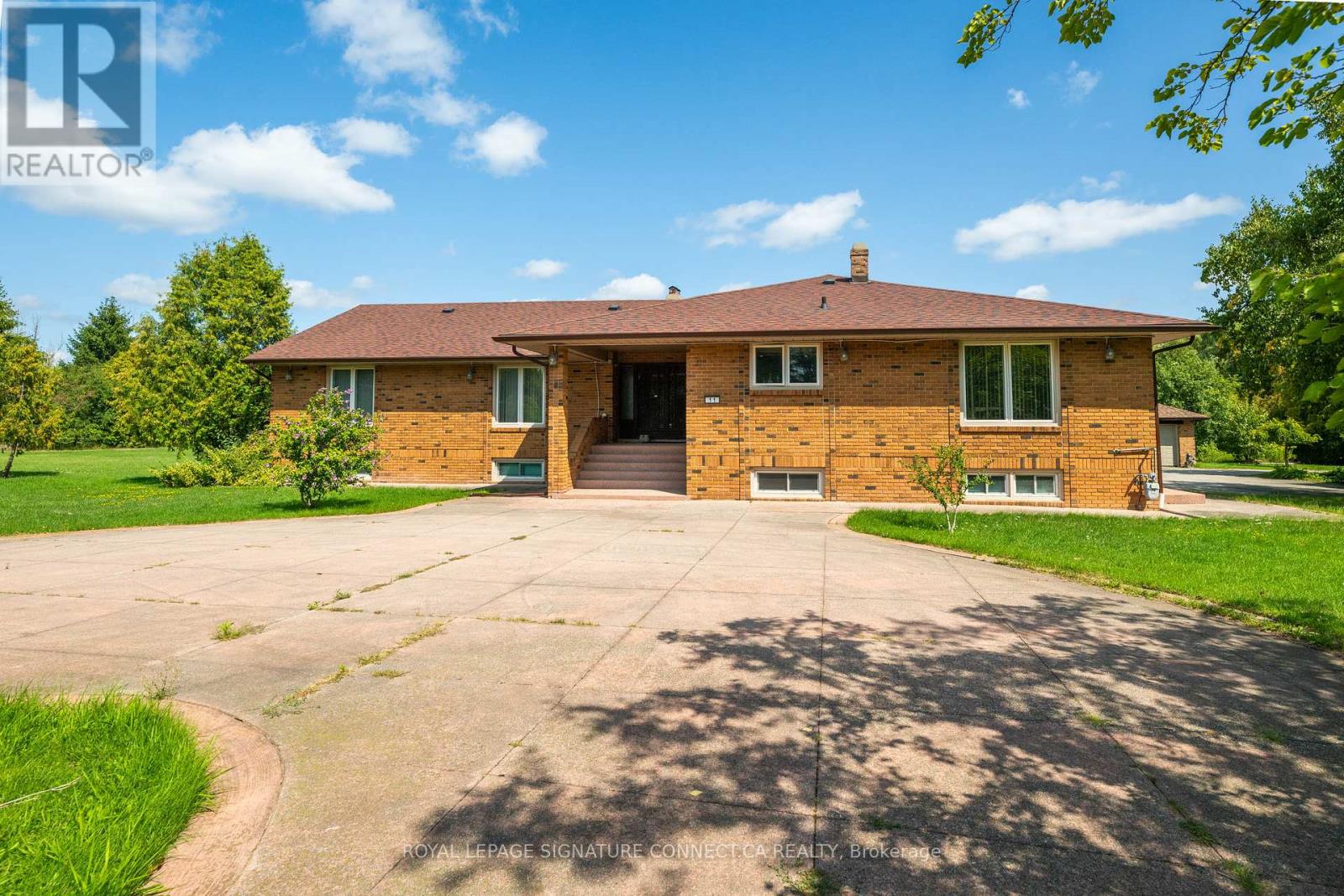 Property image for 11 JULIAN DRIVE|Brampton (Bram East), Ontario L6P0L3