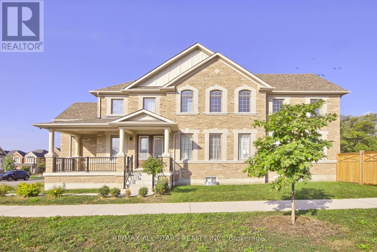 Property image for 18 PENNINE DRIVE|Whitby, Ontario L1P0C3