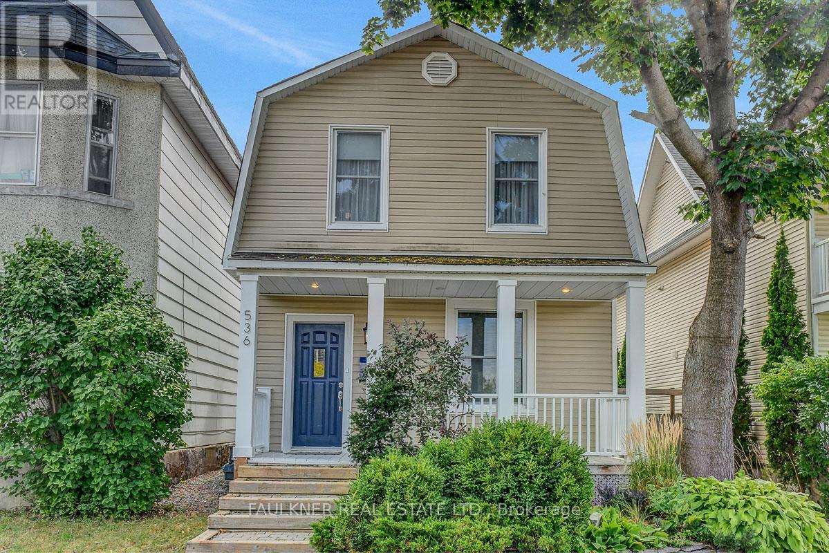 536 LOWER BYRON AVENUE|Ottawa, Ontario K2A0E3