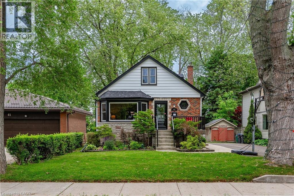 Property image for 43 PINE Avenue S|Mississauga, Ontario L5H2P5