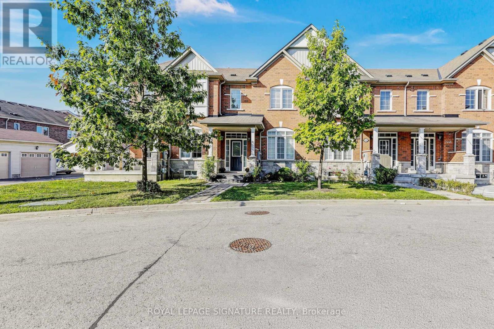 Property image for 2442 EARL GREY AVENUE|Pickering (Duffin Heights), Ontario L1X0B9