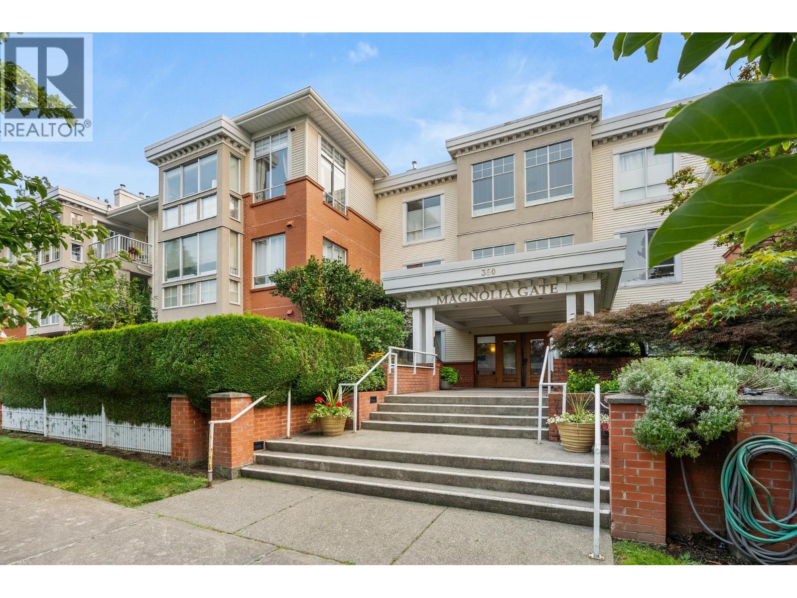 212 360 E 36TH AVENUE|Vancouver, British Columbia V5W4B9