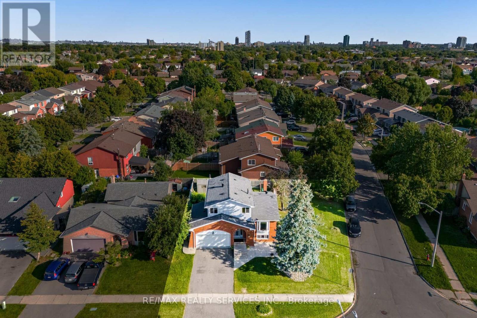 73 BLACKTHORN LANE|Brampton (Brampton North), Ontario L6V3K9