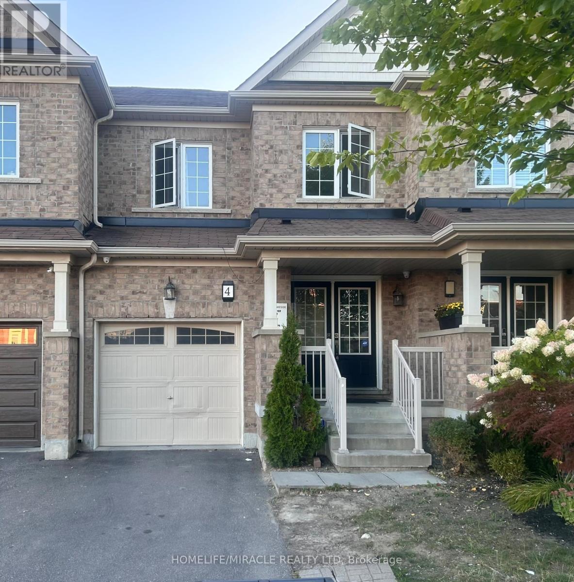 Property image for 4 HOOVER ROAD|Brampton (Northwest Brampton), Ontario L7A4L2