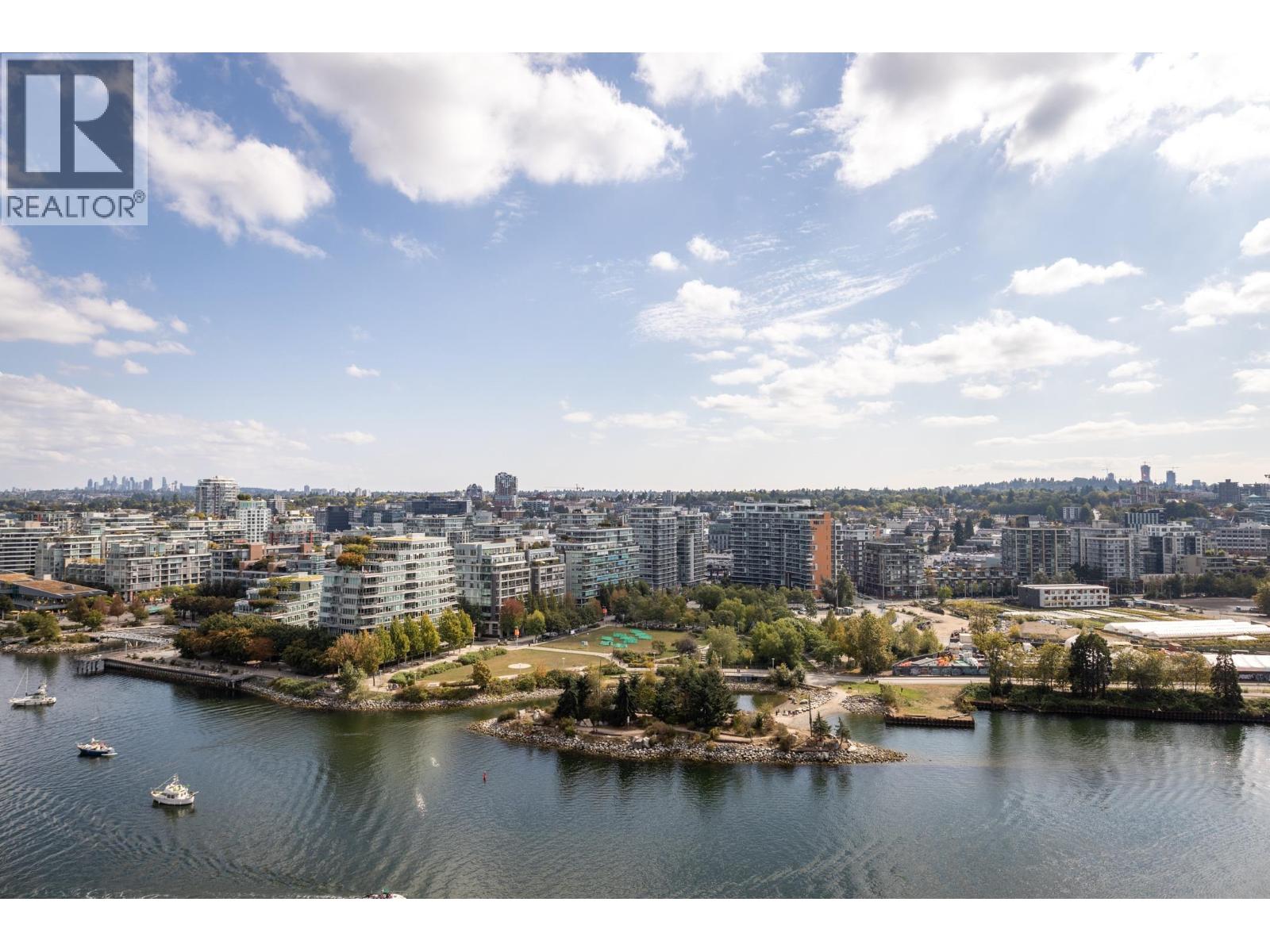 2501 8 SMITHE MEWS|Vancouver, British Columbia V6B0A5