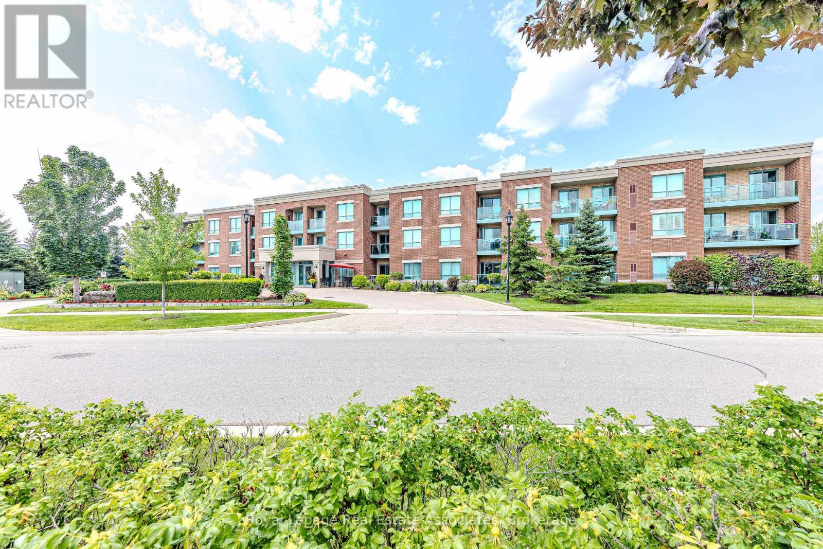 Property image for 202 - 60 VIA ROSEDALE WAY|Brampton (Sandringham-Wellington), Ontario L6R3X6
