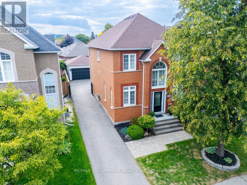 Property image for 2588 CASTLE HILL CRESCENT|Oakville (RO River Oaks), Ontario L6H6J1