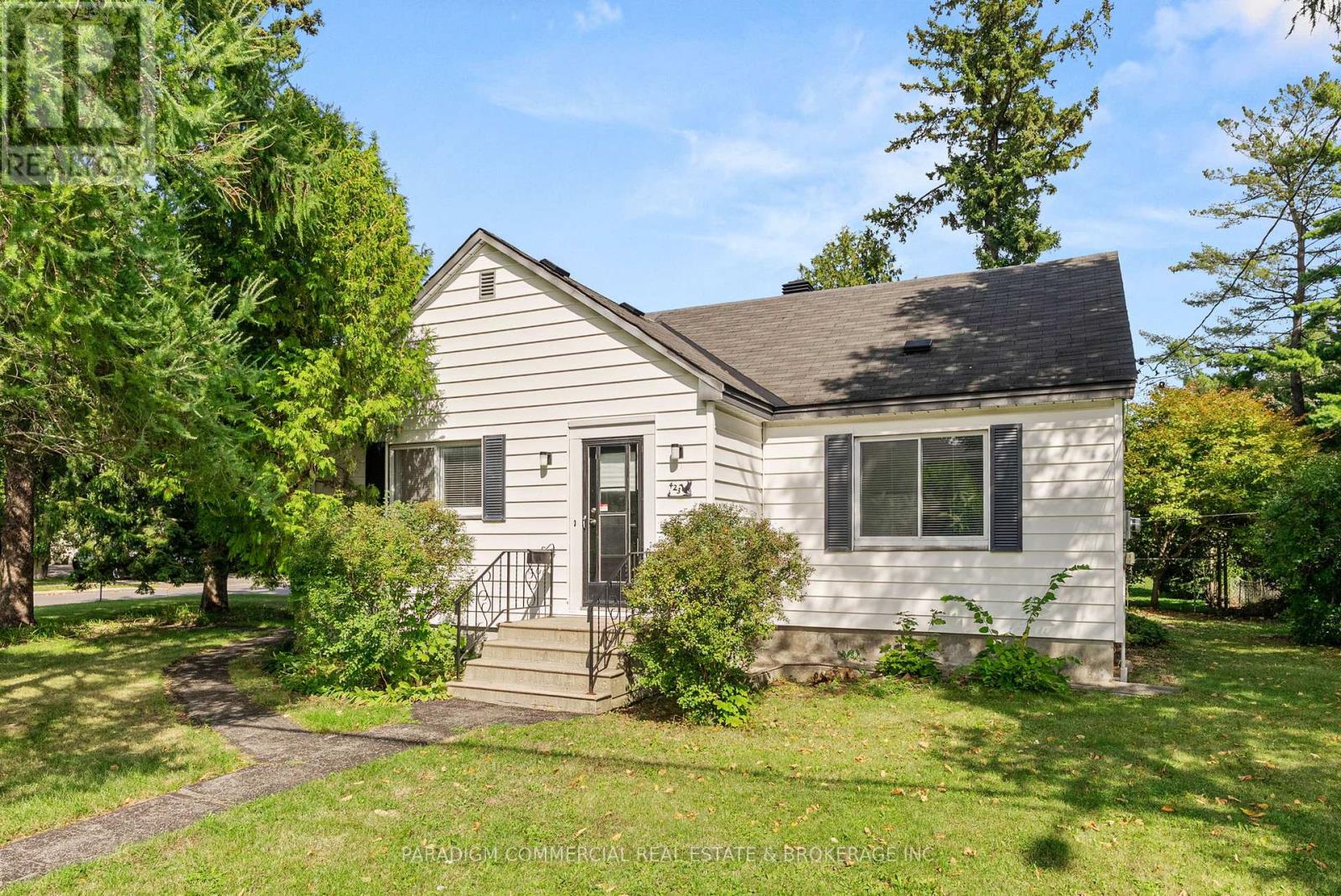 Property image for 423 ANCASTER AVENUE|Ottawa, Ontario K2B5B6