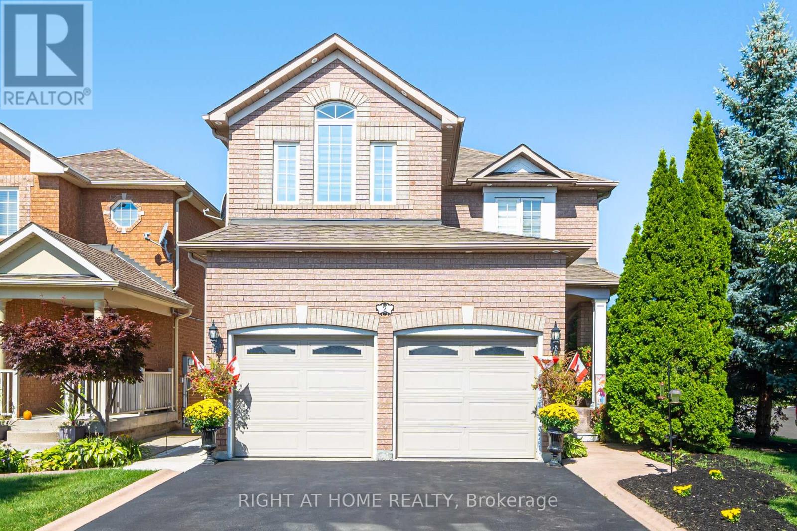 Property image for 2 MELROSE GARDENS|Brampton (Snelgrove), Ontario L7A1J7