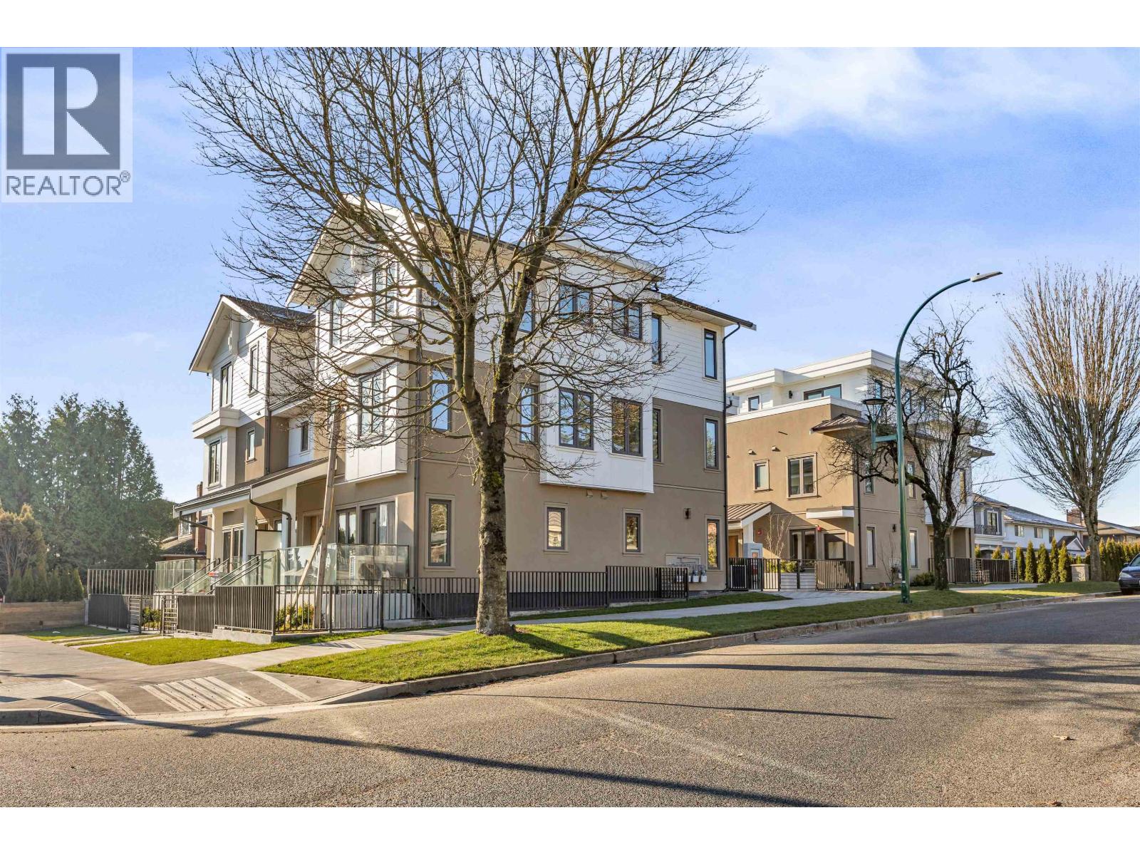 6809 OAK STREET|Vancouver, British Columbia V6P1H5