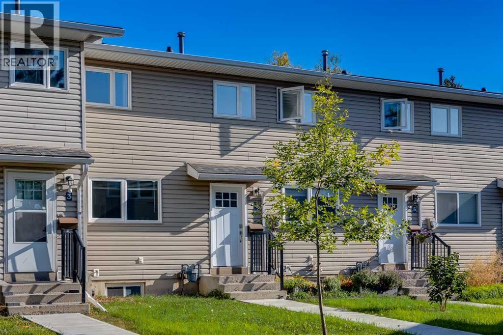 Property image for 4, 1111 Canterbury Drive SW|Calgary, Alberta T2W3G4