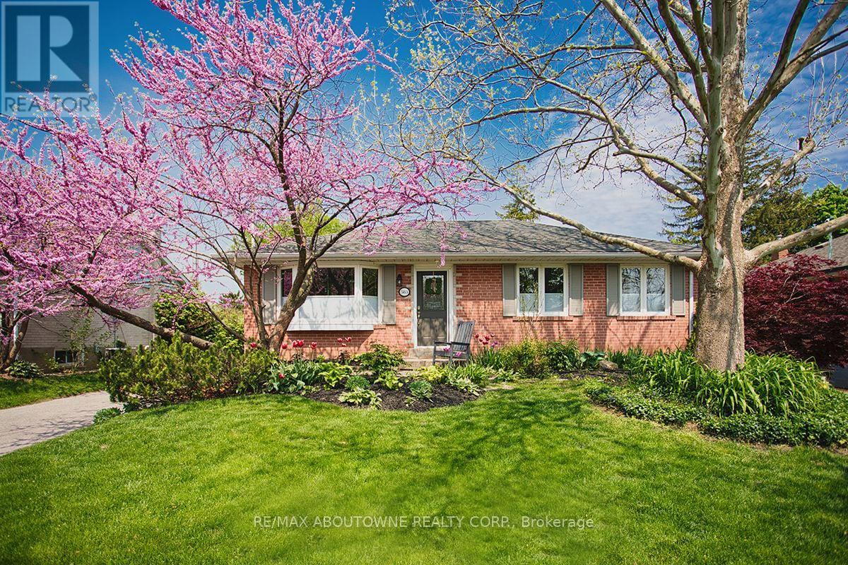Property image for 583 TAPLOW CRESCENT W|Oakville (WO West), Ontario L6L4V9
