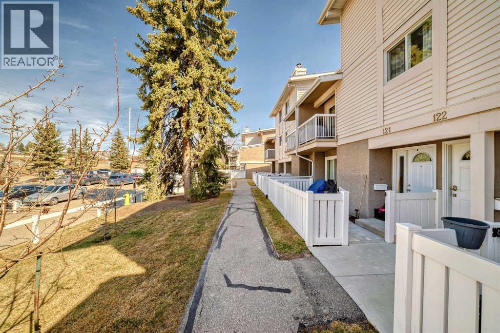 122, 3015 51 Street SW|Calgary, Alberta T3E6N5