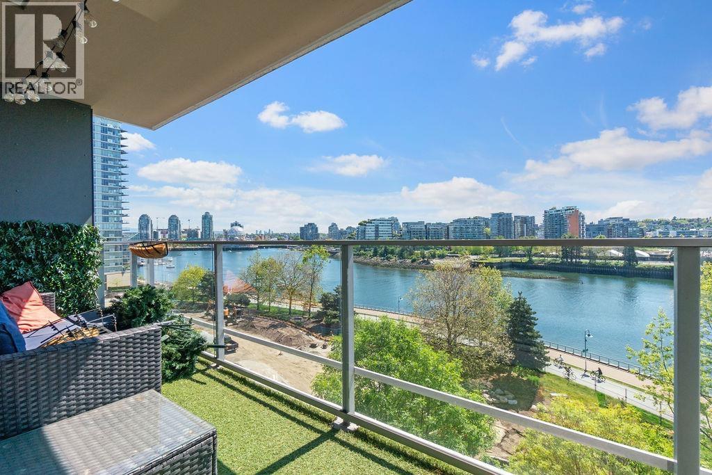 801 980 COOPERAGE WAY|Vancouver, British Columbia V6B0C3