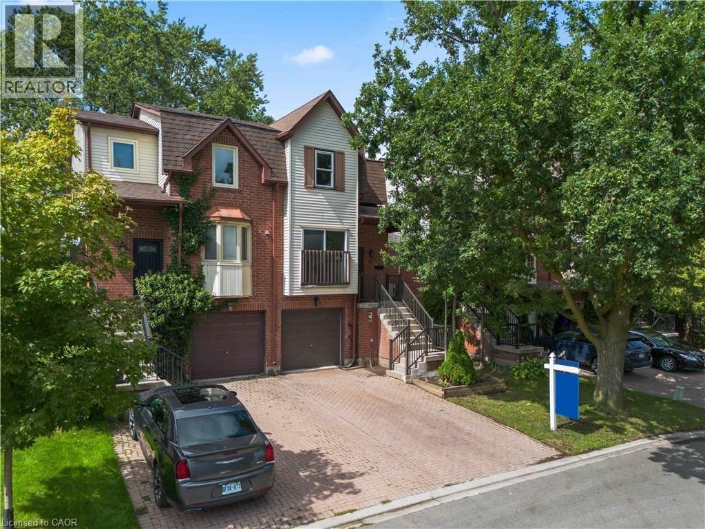 Property image for 13 NORMANDY Place|Oakville, Ontario L6K1R9