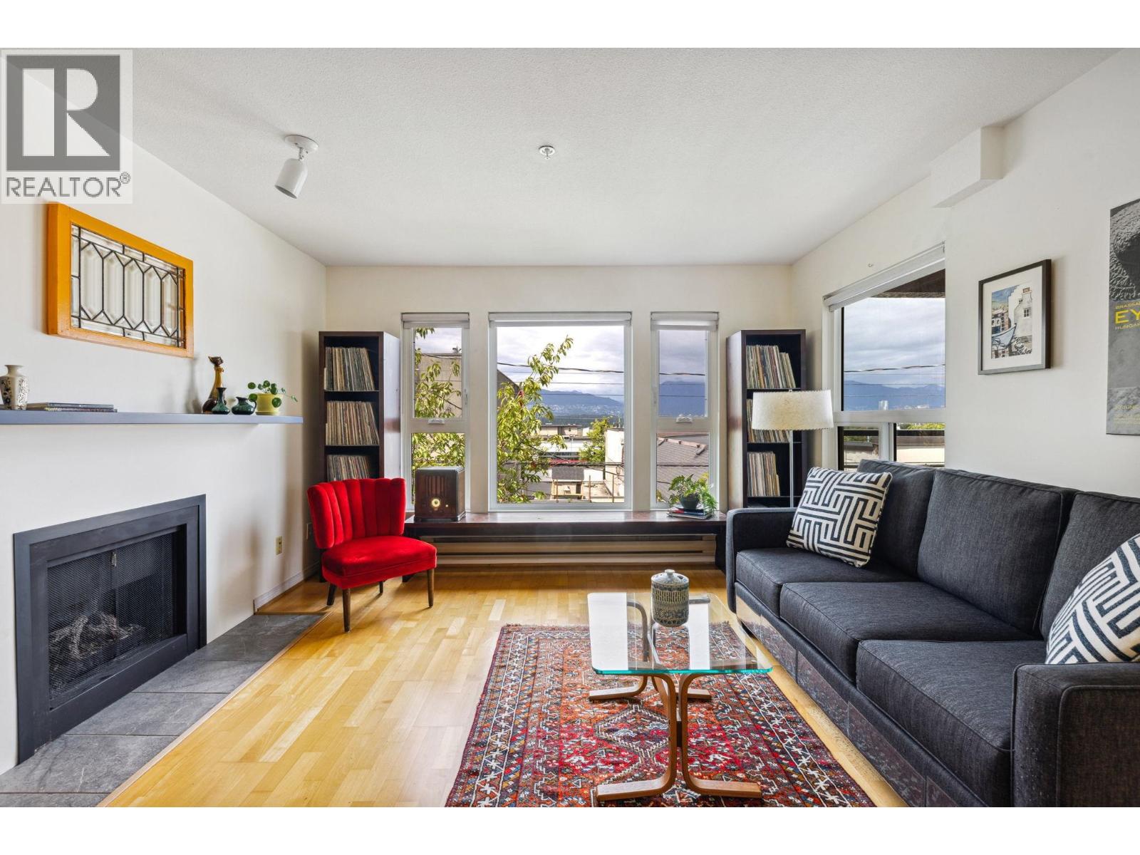 304 2121 W 5TH AVENUE|Vancouver, British Columbia V6K1S1