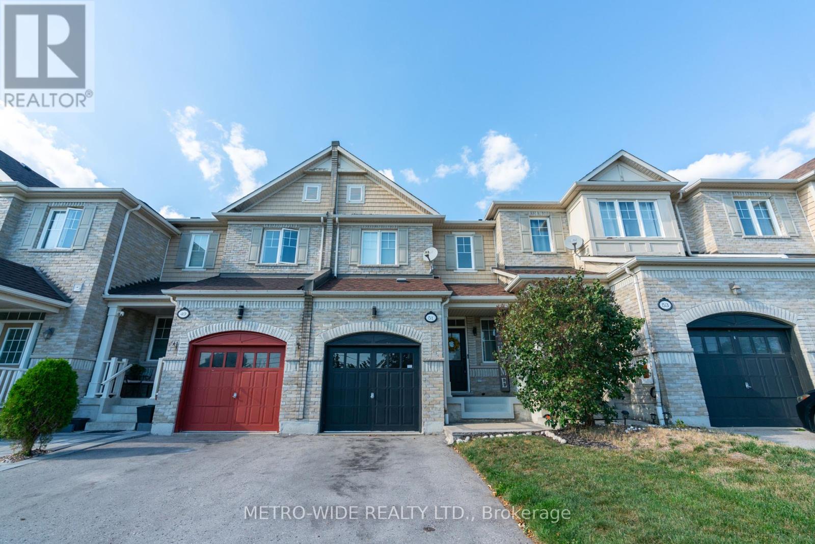Property image for 51 SILVERWOOD CIRCLE|Ajax (Central East), Ontario L1Z0A3