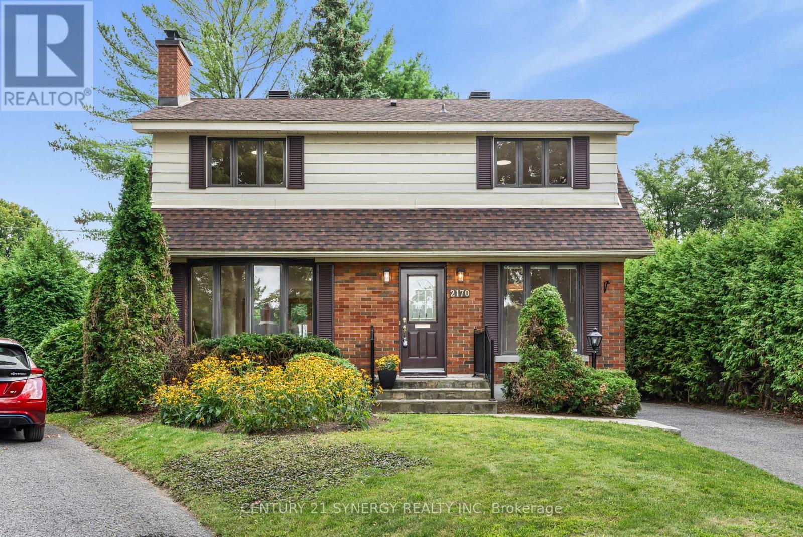 Property image for 2170 BERWICK AVENUE|Ottawa, Ontario K2C0Y3