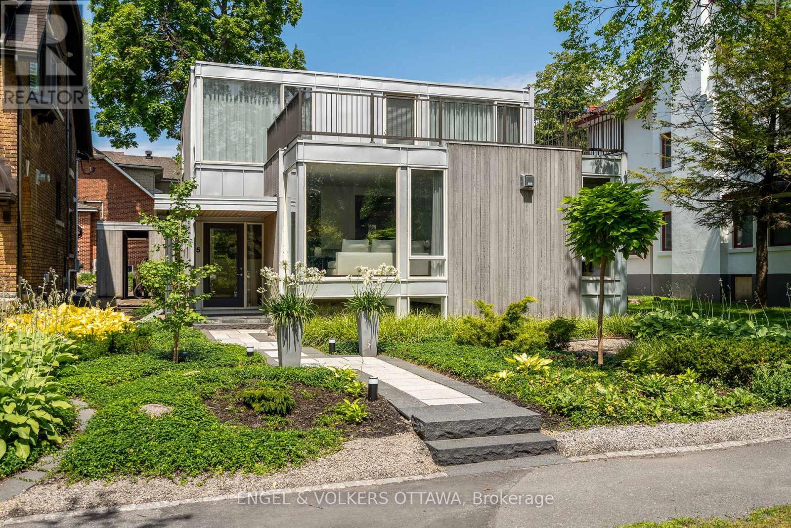 Property image for 5 CLEMOW AVENUE|Ottawa, Ontario K1S2A9