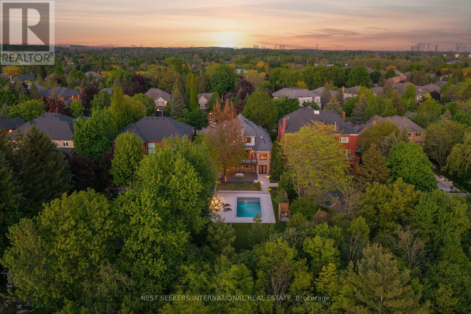 Property image for 310 WESTRIDGE DRIVE|Vaughan (Kleinburg), Ontario L0J1C0