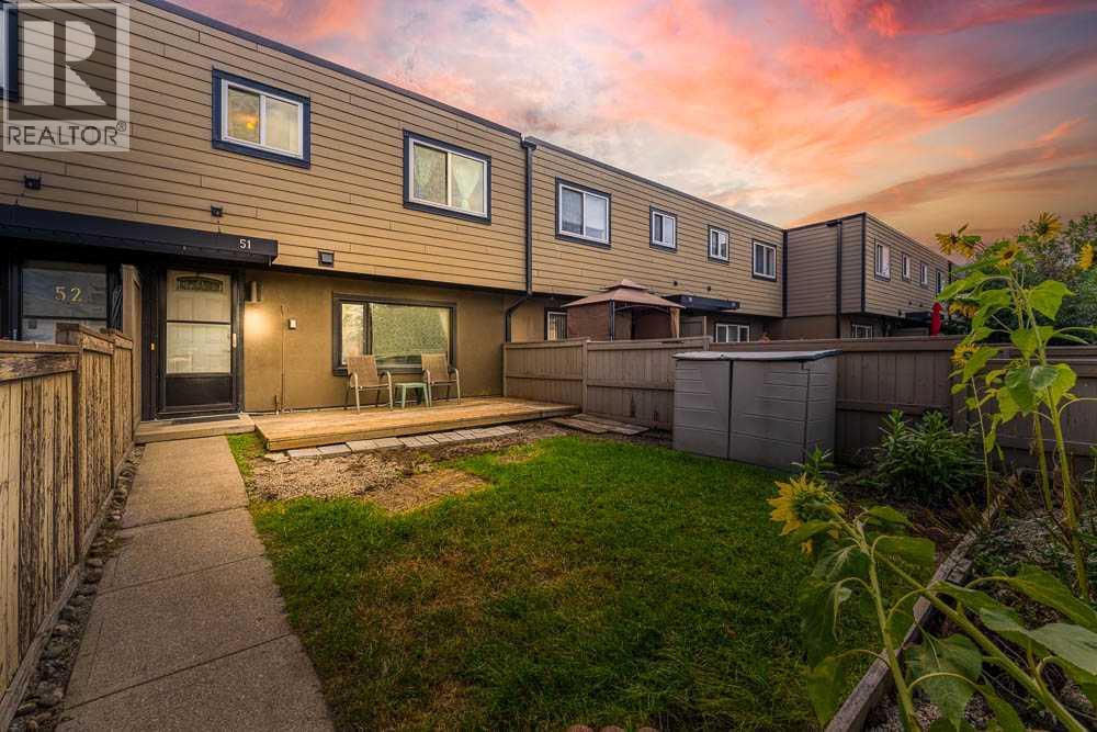 51, 3809 45 Street SW|Calgary, Alberta T3E3H4