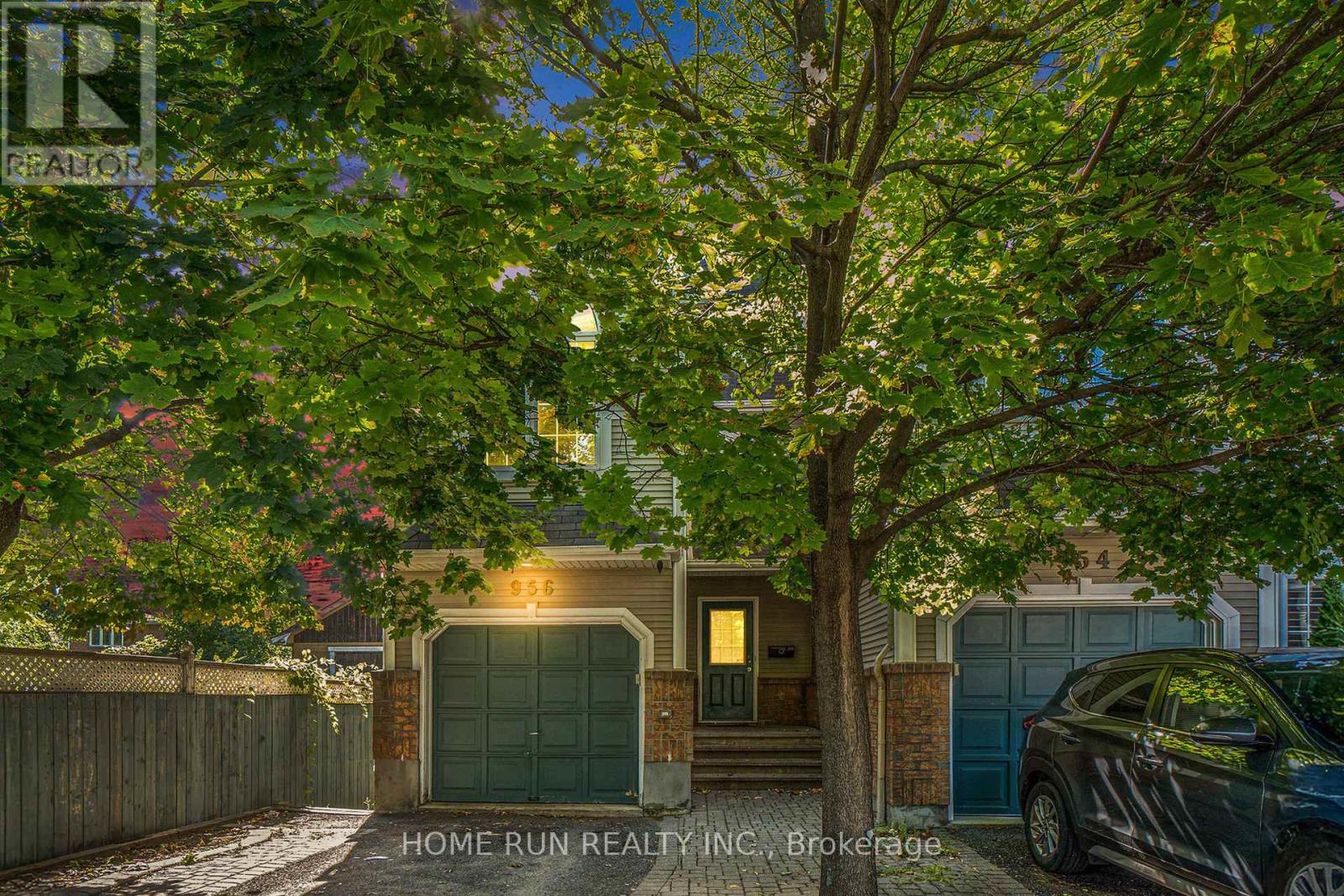 956 LOVITT ROAD|Ottawa, Ontario K2B1A7