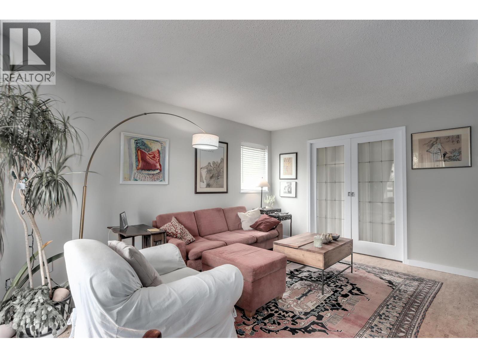 406 998 W 19TH AVENUE|Vancouver, British Columbia V5Z1X5