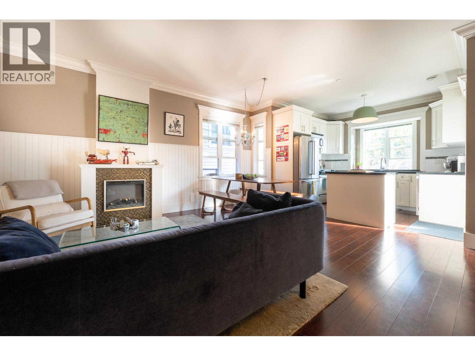 1368 E 13TH AVENUE|Vancouver, British Columbia V5N2B6