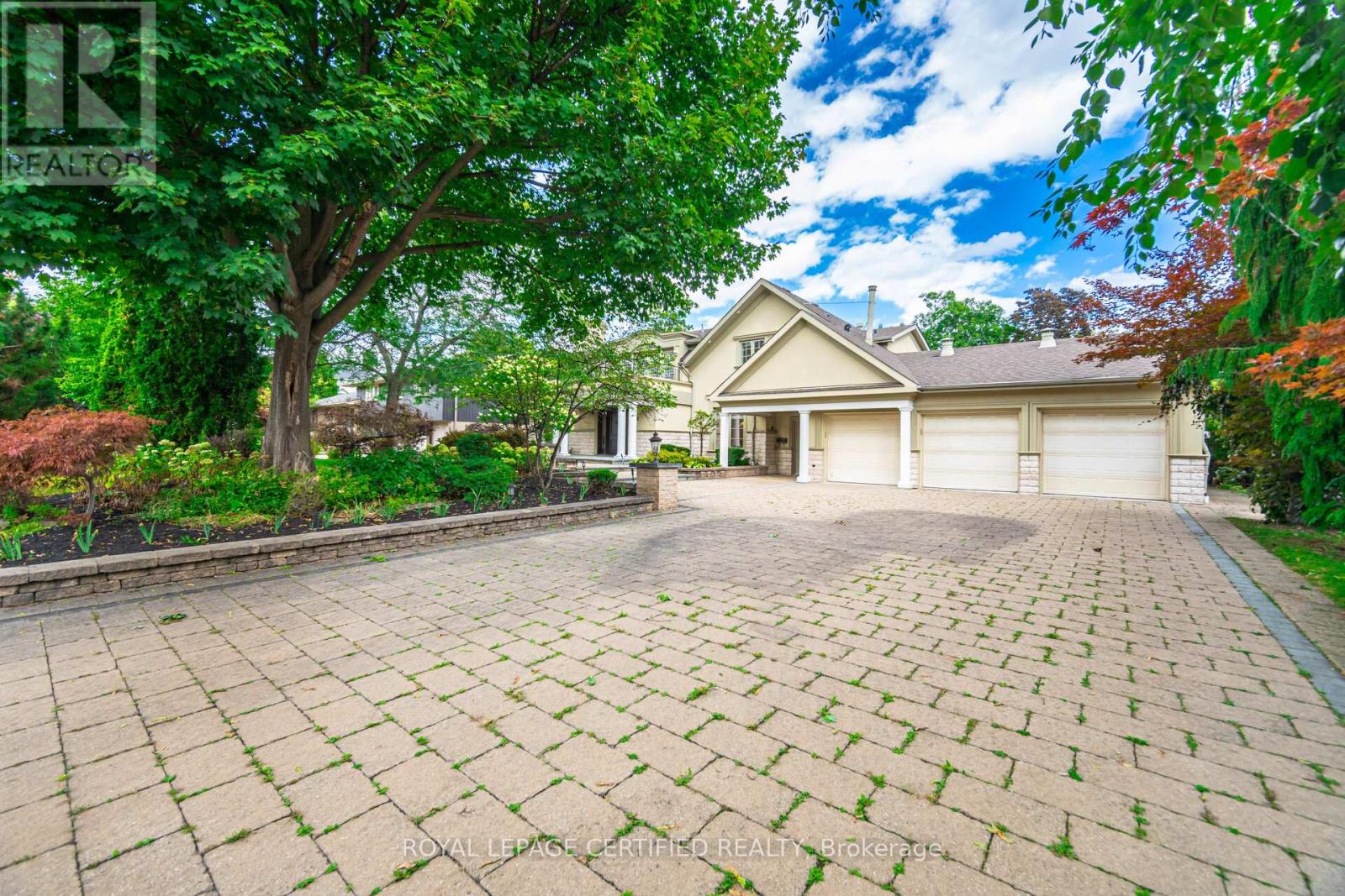 Property image for 2197 COURRIER LANE|Mississauga (Erindale), Ontario L5C1V1