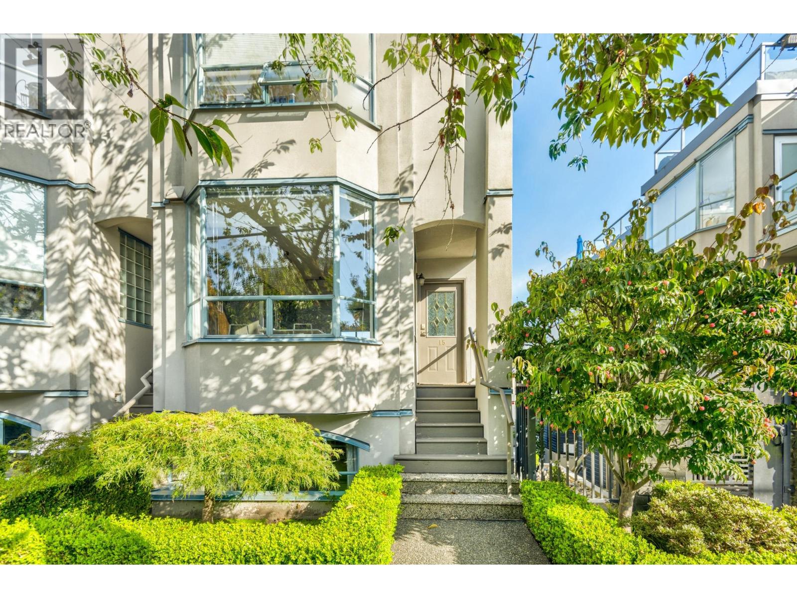 15 939 W 7TH AVENUE|Vancouver, British Columbia V5Z1C4
