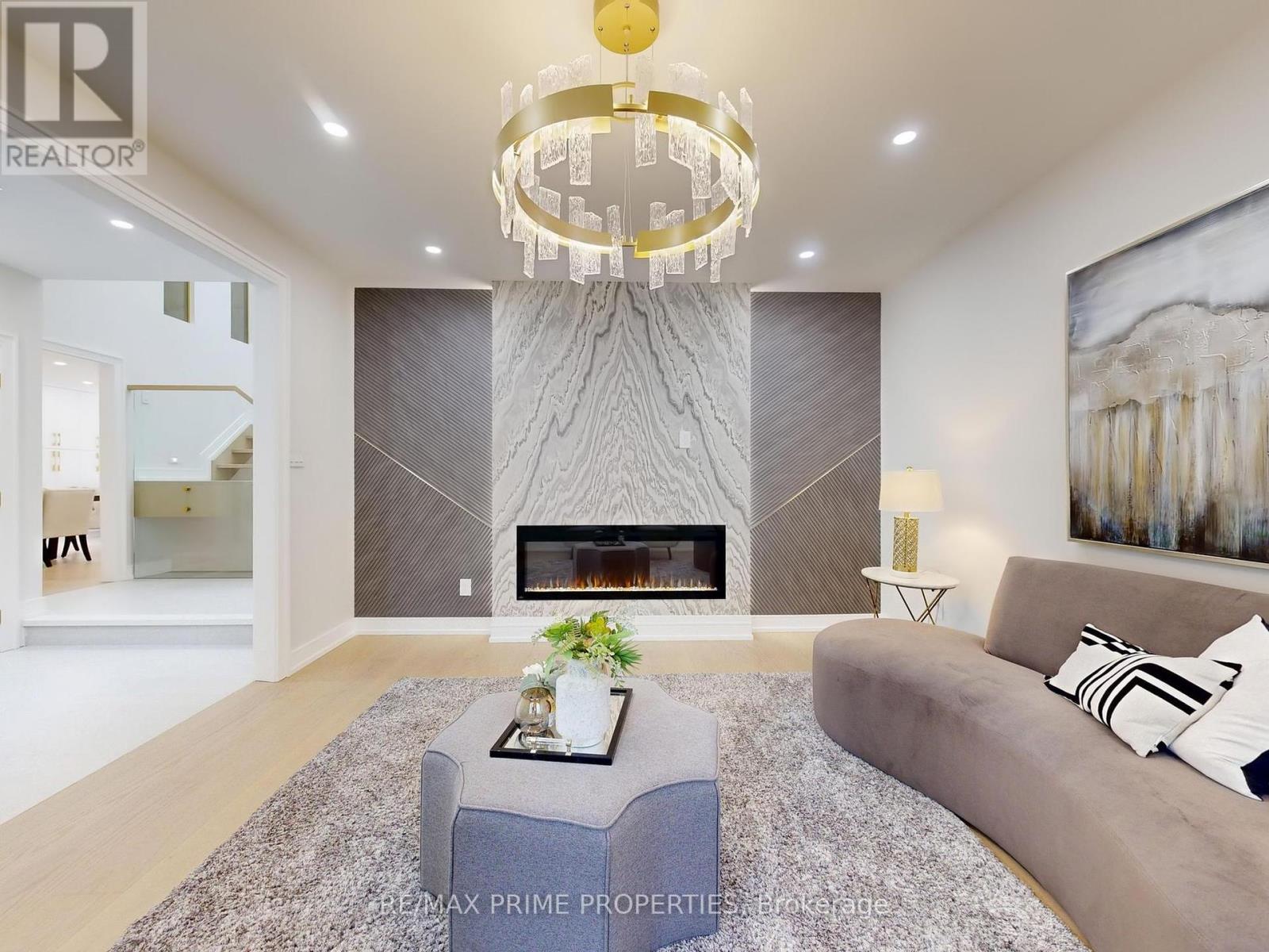 Property image for 137 OLD SURREY LANE|Richmond Hill (South Richvale), Ontario L4C6R9